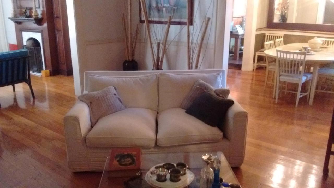 La Casona De Grace Bed & Breakfast Olivos Bagian luar foto
